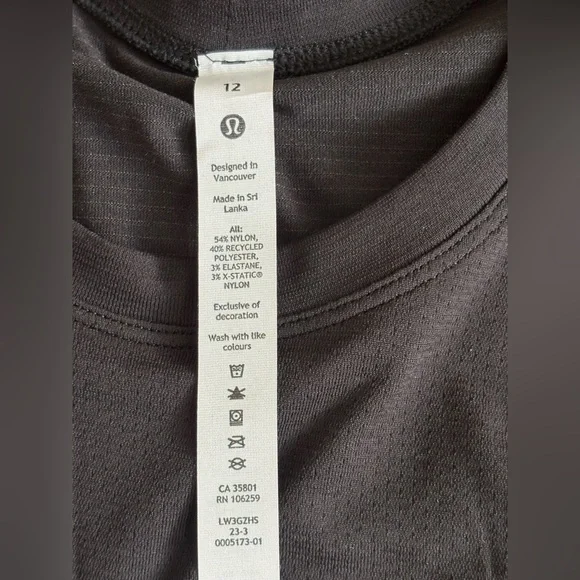 Lululemon Athletica Swiftly Tech 2.0 Cropped Tee, Black size 12, NEW - Picture 10 of 12